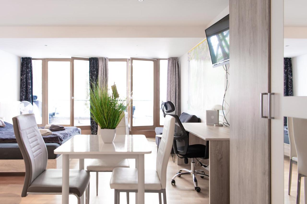 Private Apartment In The Center Of Berlin Berlim Exterior foto